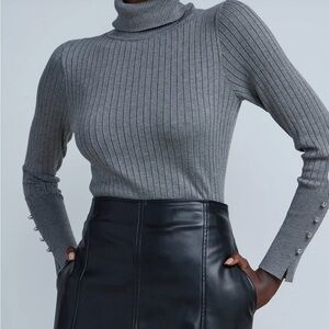 NWOT Womens New York and Company Mock Turtleneck Sweater